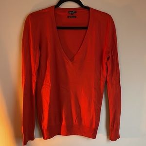 V neck sweater, very famous brand. Massimo Dutti